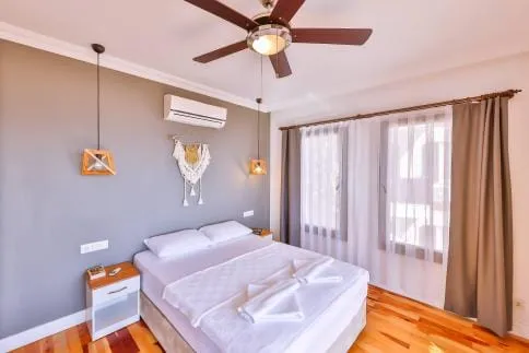 Deluxe Sea View Room