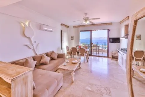 Family Sea View Suite