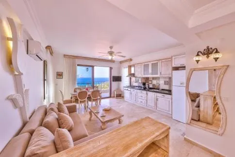 Family Sea View Suite