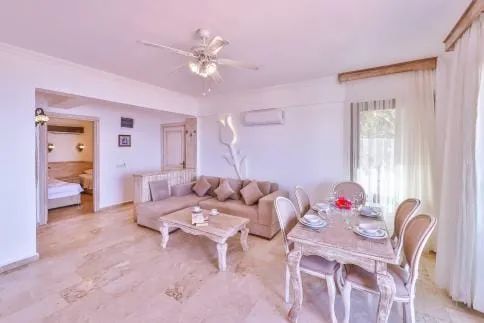 Family Sea View Suite