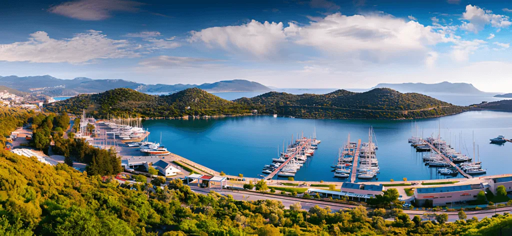 The turquoise coves of Kaş in summer