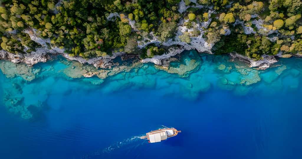 Pause baignade dans une baie abritée de la région de Kekova