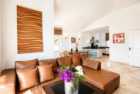 Luxury Penthouse Holiday Home with Sea View